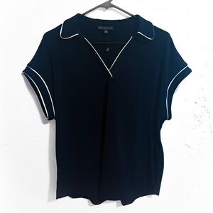 Adrianna Papell Open V Collar Short Sleeve Knit Top | NWT